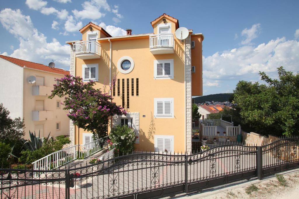 Villa Adriatic Трогир Екстериор снимка